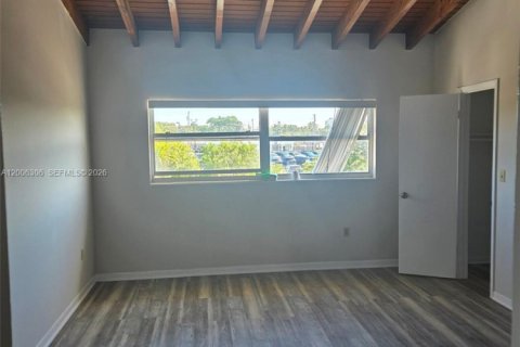 Casa en alquiler en Miami Shores, Florida, 3 dormitorios, 88.44 m2 № 2071316 - foto 7