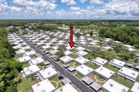 Condo in New Port Richey, Florida, 2 bedrooms  № 1690893 - photo 4