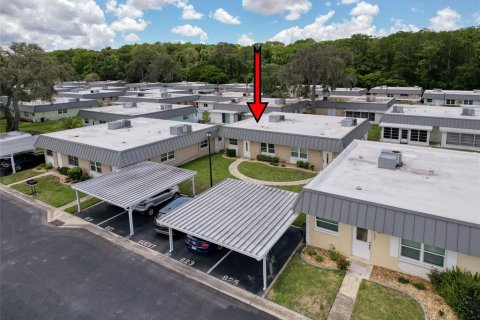 Condo in New Port Richey, Florida, 2 bedrooms  № 1690893 - photo 3