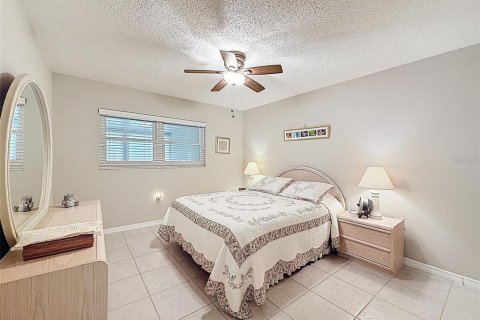 Copropriété à vendre à New Port Richey, Floride: 2 chambres, 91.42 m2 № 1690893 - photo 21