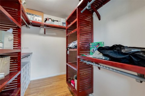 Casa en venta en Miami, Florida, 4 dormitorios, 178.37 m2 № 2067102 - foto 8