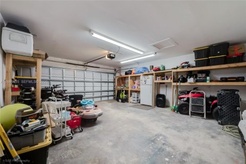 Casa en venta en Miami, Florida, 4 dormitorios, 178.37 m2 № 2067102 - foto 14