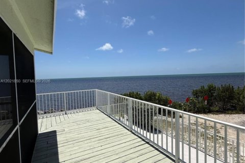 Villa ou maison à louer à Key Largo, Floride: 4 chambres, 182.83 m2 № 2328628 - photo 9