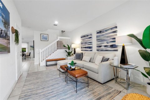 Townhouse in Pembroke Pines, Florida 4 bedrooms, 166.57 sq.m. № 2086121 - photo 8