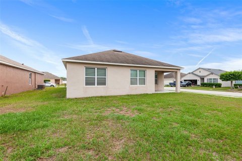 House in Winter Haven, Florida 3 bedrooms, 158.96 sq.m. № 2117616 - photo 6