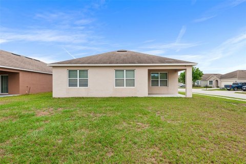 House in Winter Haven, Florida 3 bedrooms, 158.96 sq.m. № 2117616 - photo 5
