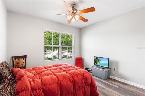 House in Winter Haven, Florida 3 bedrooms, 158.96 sq.m. № 2117616 - photo 23