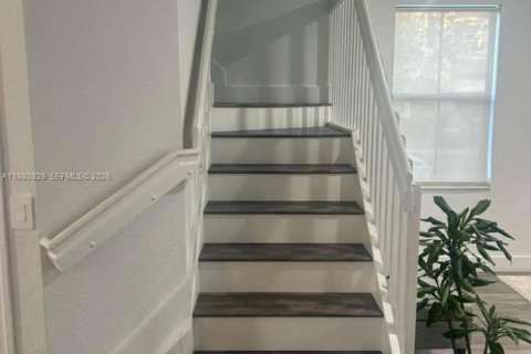 Touwnhouse à louer à Doral, Floride: 4 chambres, 171.87 m2 № 2045243 - photo 27