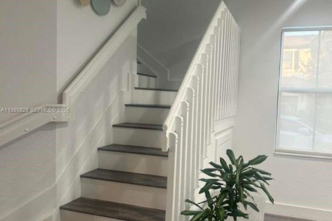 Touwnhouse à louer à Doral, Floride: 4 chambres, 171.87 m2 № 2045243 - photo 28