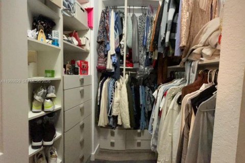 Touwnhouse à louer à Doral, Floride: 4 chambres, 171.87 m2 № 2045243 - photo 30