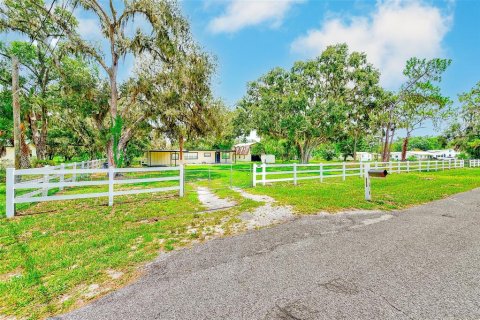 House in Dover, Florida 2 bedrooms, 125.23 sq.m. № 1853664 - photo 22