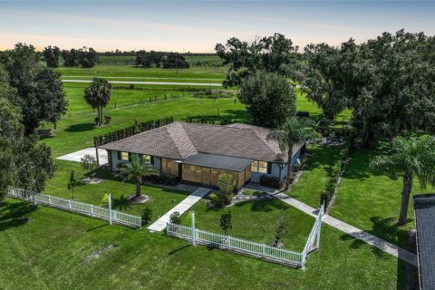 Propiedad comercial en venta en Arcadia, Florida, 703.92 m2 № 1379257 - foto 4
