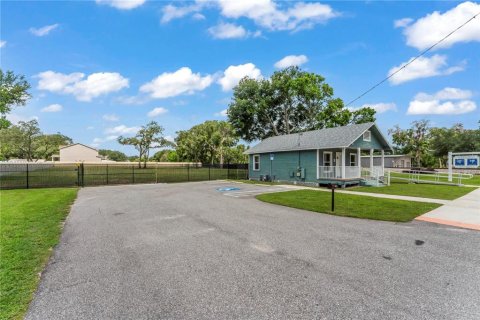 Propiedad comercial en venta en Brandon, Florida, 64.66 m2 № 1673845 - foto 23