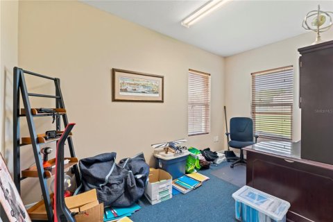 Propiedad comercial en venta en Brandon, Florida, 64.66 m2 № 1673845 - foto 10