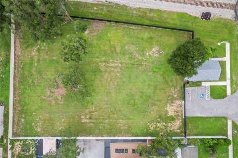 Propiedad comercial en venta en Brandon, Florida, 64.66 m2 № 1673845 - foto 17