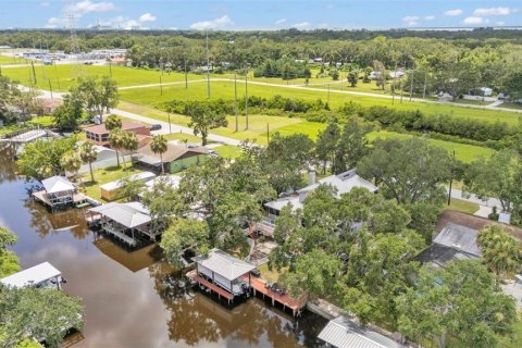 House in Gibsonton, Florida 4 bedrooms, 232.81 sq.m. № 1815319 - photo 10