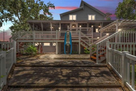 House in Gibsonton, Florida 4 bedrooms, 232.81 sq.m. № 1815319 - photo 4