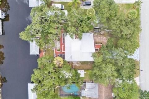 House in Gibsonton, Florida 4 bedrooms, 232.81 sq.m. № 1815319 - photo 5