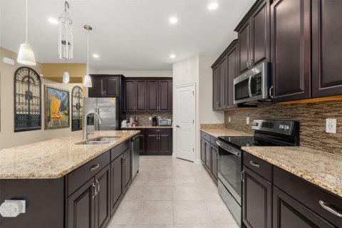 Casa en venta en Kissimmee, Florida, 3 dormitorios, 192.12 m2 № 1919602 - foto 6