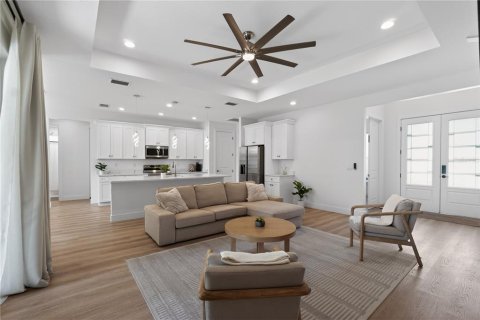 House in North Port, Florida 3 bedrooms, 169.64 sq.m. № 2231804 - photo 8