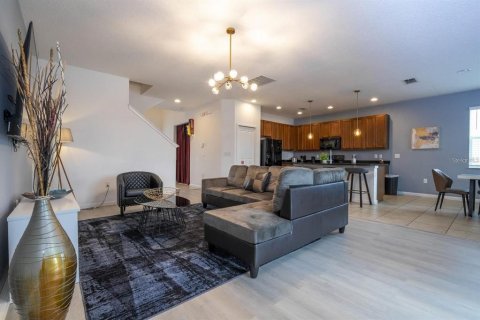 Villa ou maison à louer à Kissimmee, Floride: 5 chambres, 294.04 m2 № 2155892 - photo 11