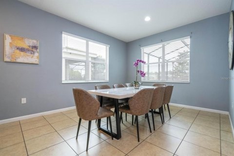 Villa ou maison à louer à Kissimmee, Floride: 5 chambres, 294.04 m2 № 2155892 - photo 10