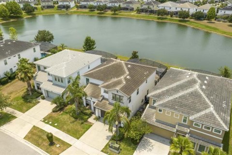 Villa ou maison à Kissimmee, Floride 5 chambres, 294.04 m2 № 2155892