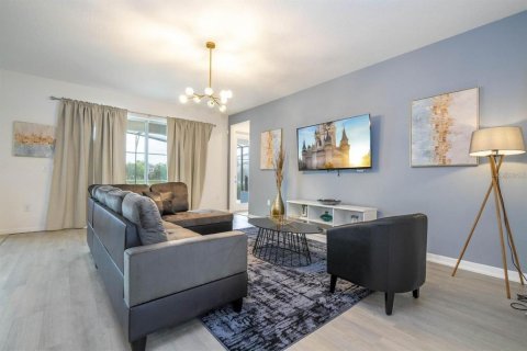Villa ou maison à louer à Kissimmee, Floride: 5 chambres, 294.04 m2 № 2155892 - photo 15