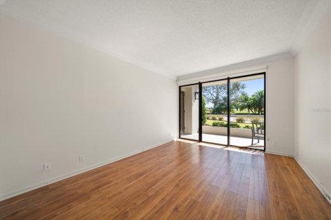 Condo in Belleair, Florida, 2 bedrooms  № 2134407 - photo 29