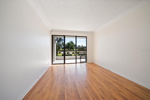 Condo in Belleair, Florida, 2 bedrooms  № 2134407 - photo 28