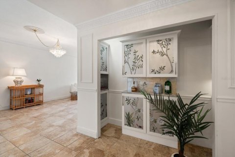 Condo in Belleair, Florida, 2 bedrooms  № 2134407 - photo 12