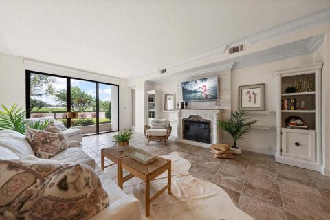 Condo in Belleair, Florida, 2 bedrooms  № 2134407 - photo 6
