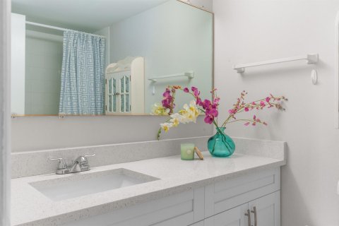 Condo in Fort Lauderdale, Florida, 1 bedroom № 2402468 - photo 19