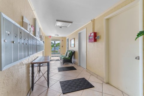 Condo in Fort Lauderdale, Florida, 1 bedroom № 2402468 - photo 30