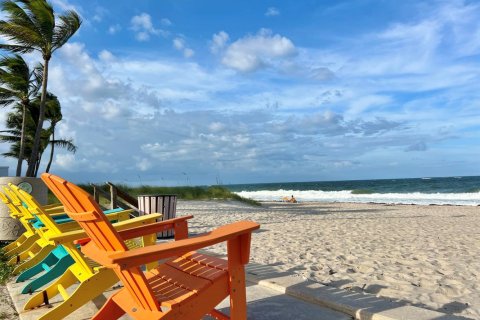 Condo in Fort Lauderdale, Florida, 1 bedroom № 2402468 - photo 10
