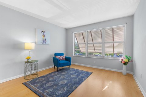 Condo in Fort Lauderdale, Florida, 1 bedroom № 2402468 - photo 18