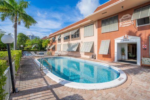 Condo in Fort Lauderdale, Florida, 1 bedroom № 2402468 - photo 8