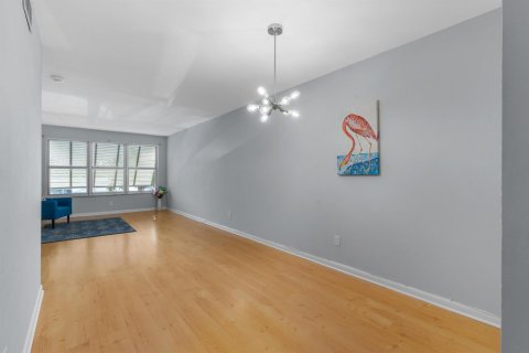 Condo in Fort Lauderdale, Florida, 1 bedroom № 2402468 - photo 16
