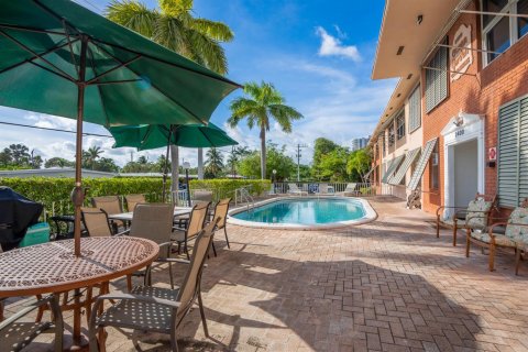 Condo in Fort Lauderdale, Florida, 1 bedroom № 2402468 - photo 27