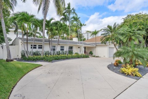 Villa ou maison à Fort Lauderdale, Floride 3 chambres, 241.55 m2 № 2146790