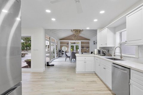 Villa ou maison à louer à Fort Lauderdale, Floride: 3 chambres, 241.55 m2 № 2146790 - photo 16