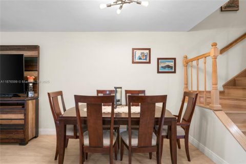 Townhouse in Boca Raton, Florida 2 bedrooms, 132.48 sq.m. № 1980672 - photo 20