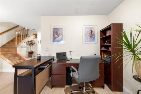 Townhouse in Boca Raton, Florida 2 bedrooms, 132.48 sq.m. № 1980672 - photo 19