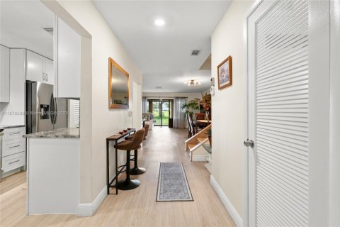 Townhouse in Boca Raton, Florida 2 bedrooms, 132.48 sq.m. № 1980672