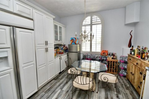 House in Ormond Beach, Florida 3 bedrooms, 223.06 sq.m. № 2218126 - photo 16