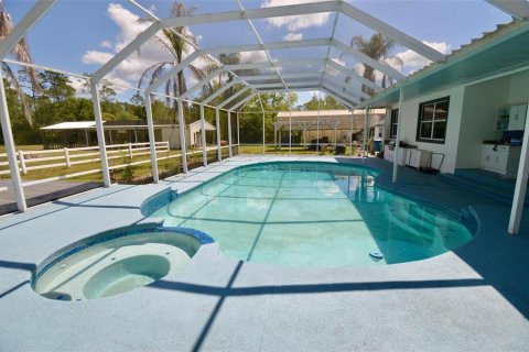House in Ormond Beach, Florida 3 bedrooms, 223.06 sq.m. № 2218126 - photo 26
