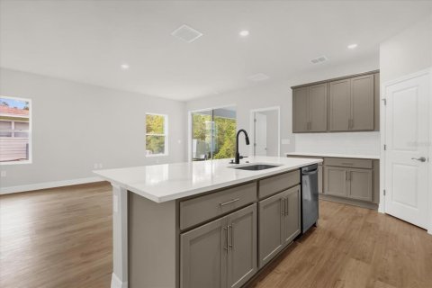 House in Ocala, Florida 4 bedrooms, 184.88 sq.m. № 1910572 - photo 7