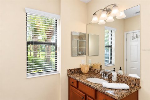 Condo in Bradenton, Florida, 3 bedrooms  № 2430558 - photo 20