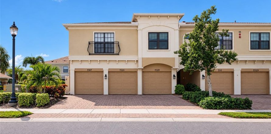 Condo in Bradenton, Florida, 3 bedrooms  № 2430558