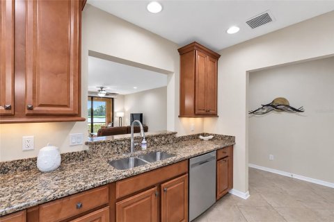 Condo in Bradenton, Florida, 3 bedrooms  № 2430558 - photo 7